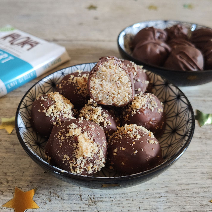 balls cacahuètes noisettes et chocolat