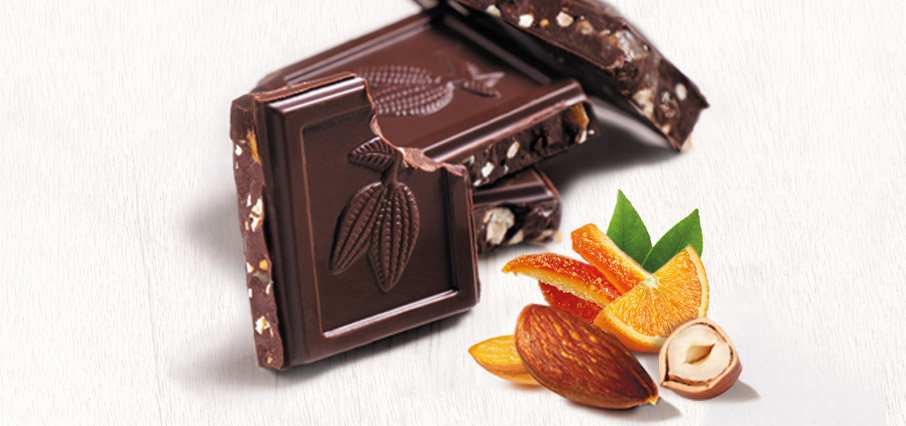 Dark chocolate bar with candied orange, hazelnuts and almonds - Kaoka brand