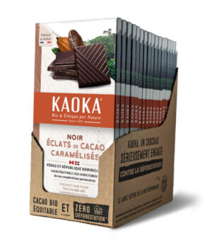 Carton complet de 17 tablettes de chocolat noir 70% cacao aux éclats de cacao caramélisés de la marque Kaoka