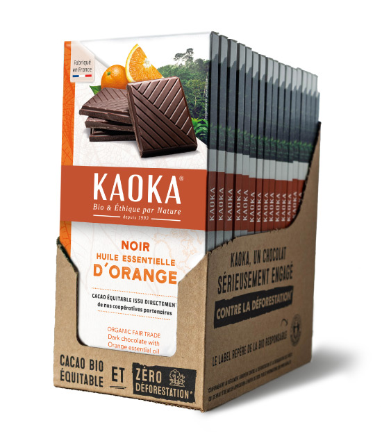 Carton complet de 17 tablettes de chocolat noir à l'orange de la marque Kaoka