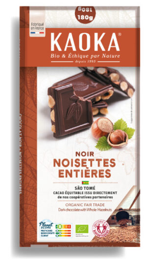Tablette de chocolat noir 66% cacao aux noisettes entières bio équitable de la marque Kaoka