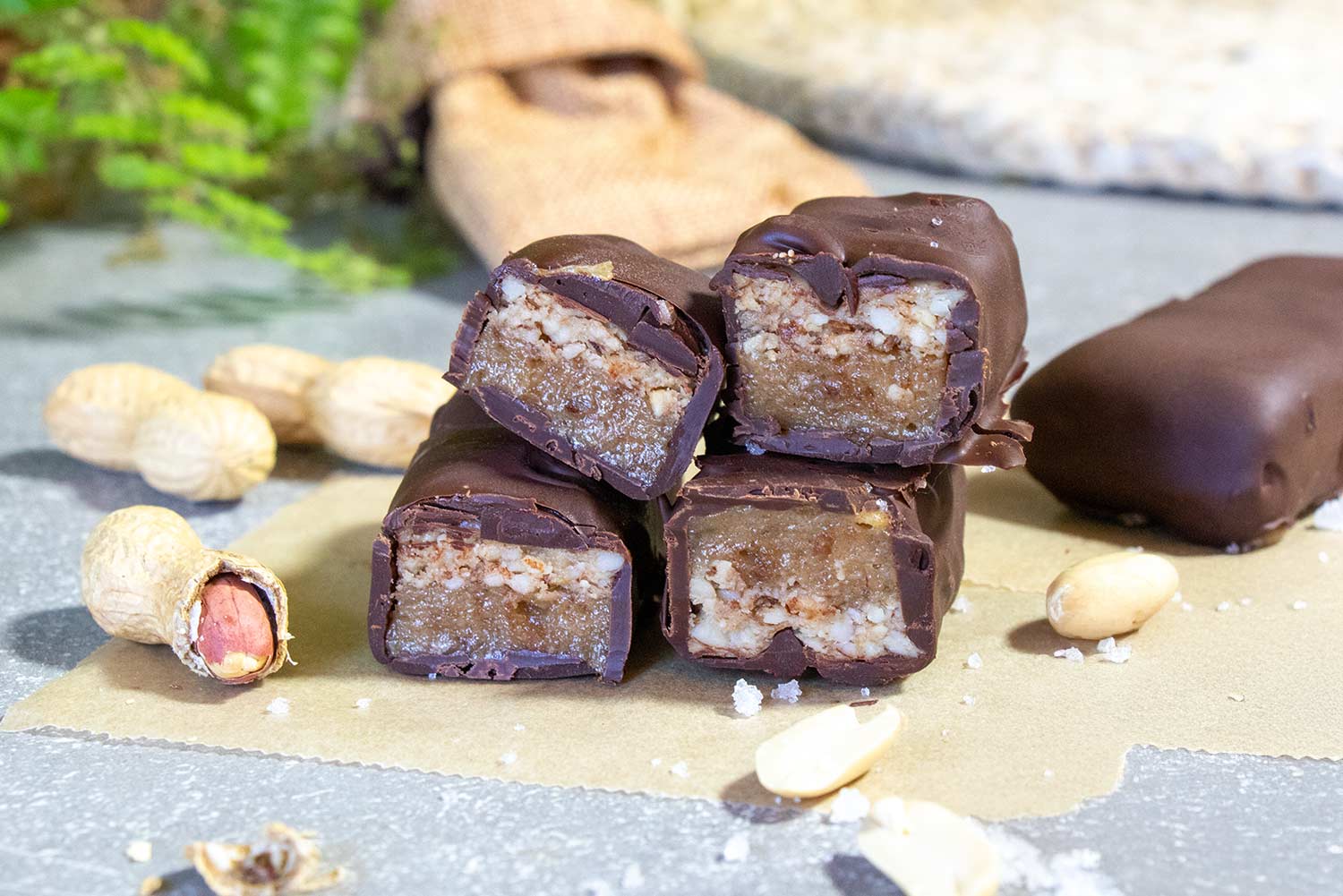 Recette de barres au chocolat, amandes et caramel de dattes