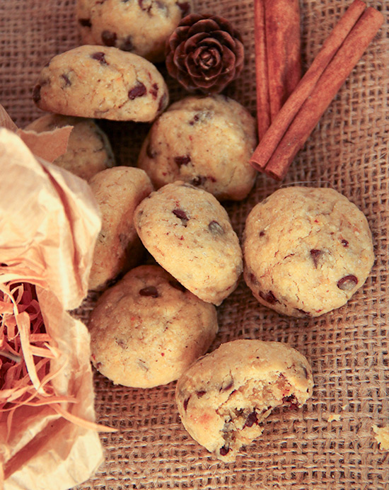 Recette de biscuits moelleux à la cannelle, orange et aux pépites de chocolat noir