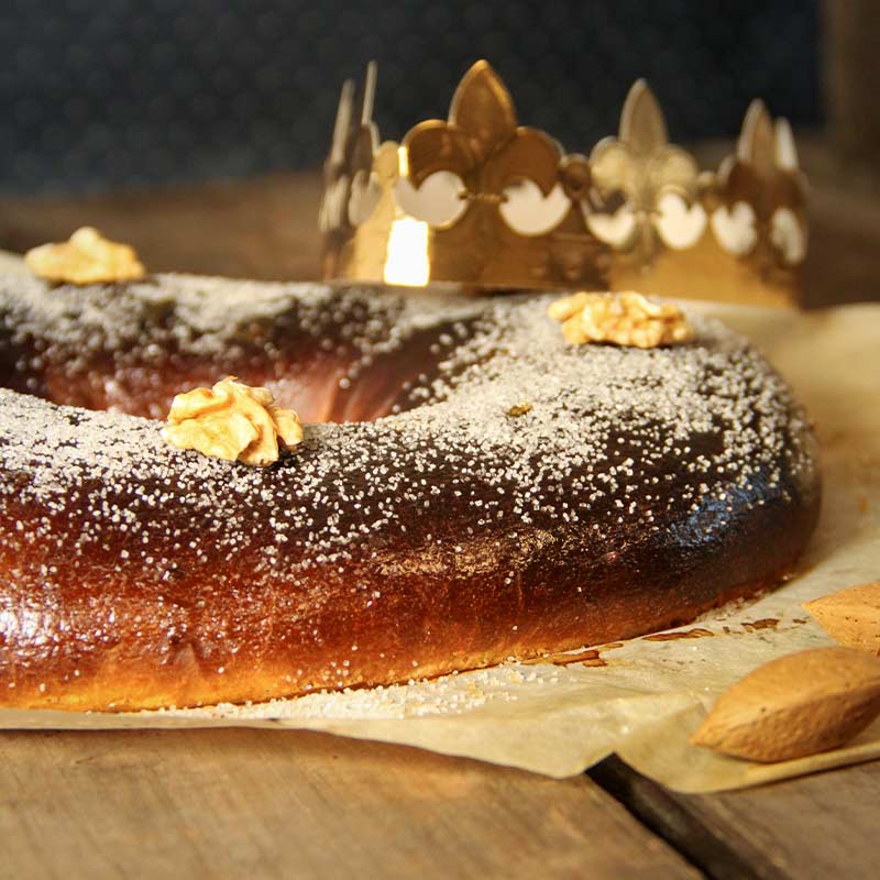 Recette de brioche des rois fourrée à la frangipane au chocolat noir