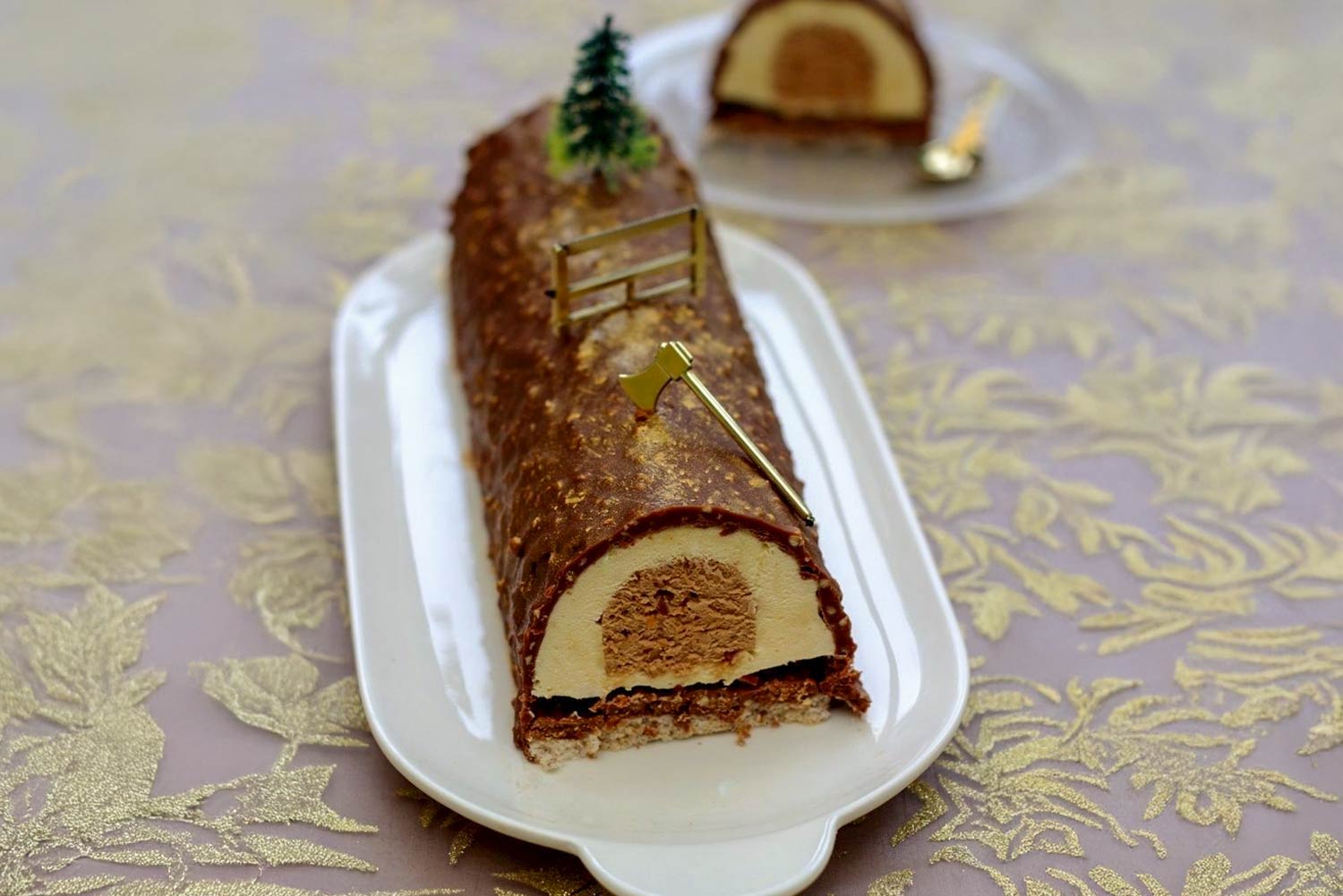 Recette de bûche au chocolat noir et aux poires