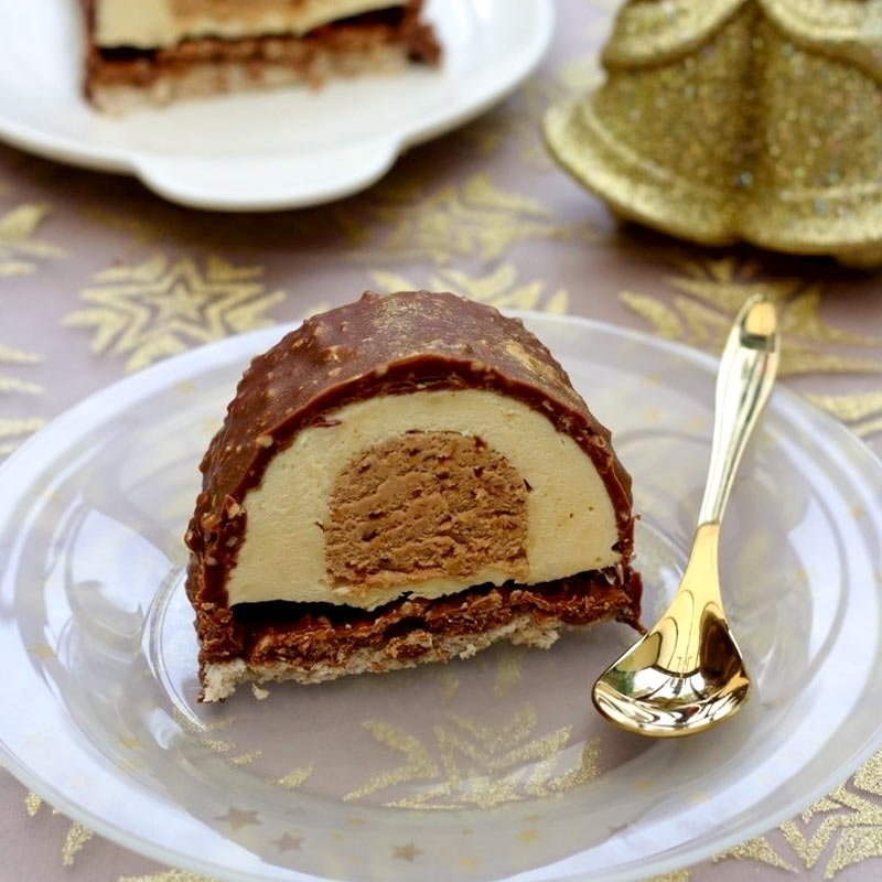 Recette de bûche au praliné noisettes et au chocolat blanc