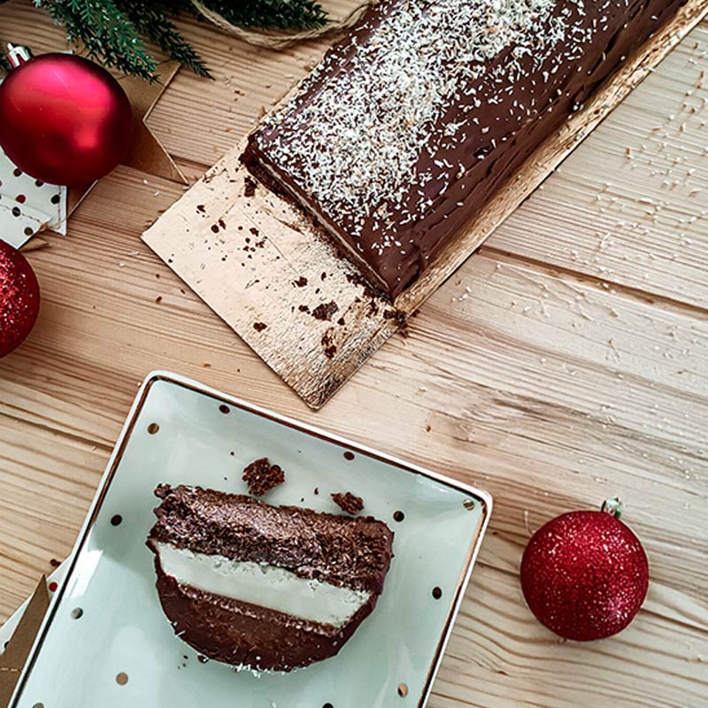 Recette de bûche vegan à la noix de coco, au cacao et sans cuisson