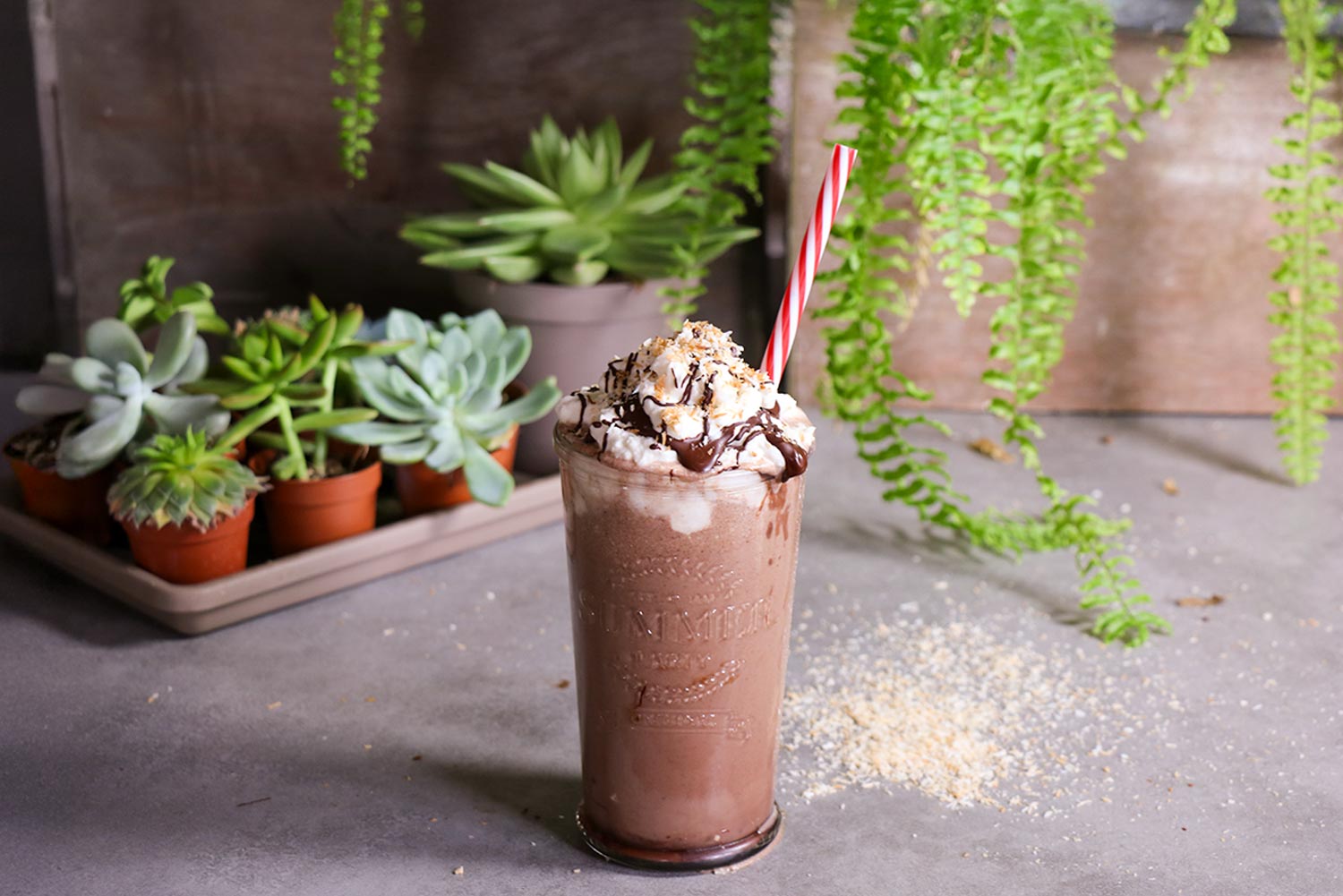 Recette de chocolat chaud au lait de coco, et à la chantilly noix de coco