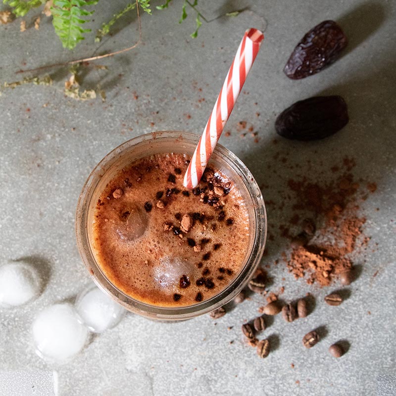 Recette de chocolat glacé au café et aux dattes