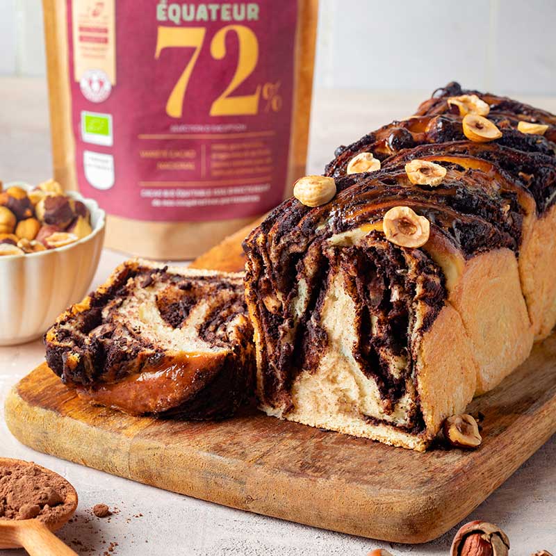 Recette de babka au chocolat noir vegan et aux noisettes