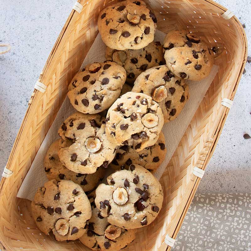 Recette de biscuits aux noisettes et pépites de chocolat noir