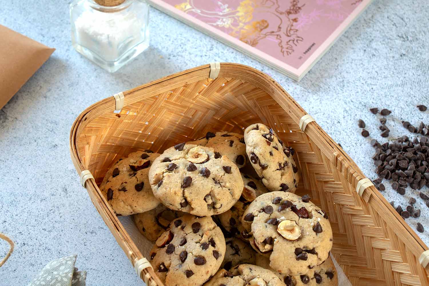 Recette de biscuits aux noisettes et pépites de chocolat noir