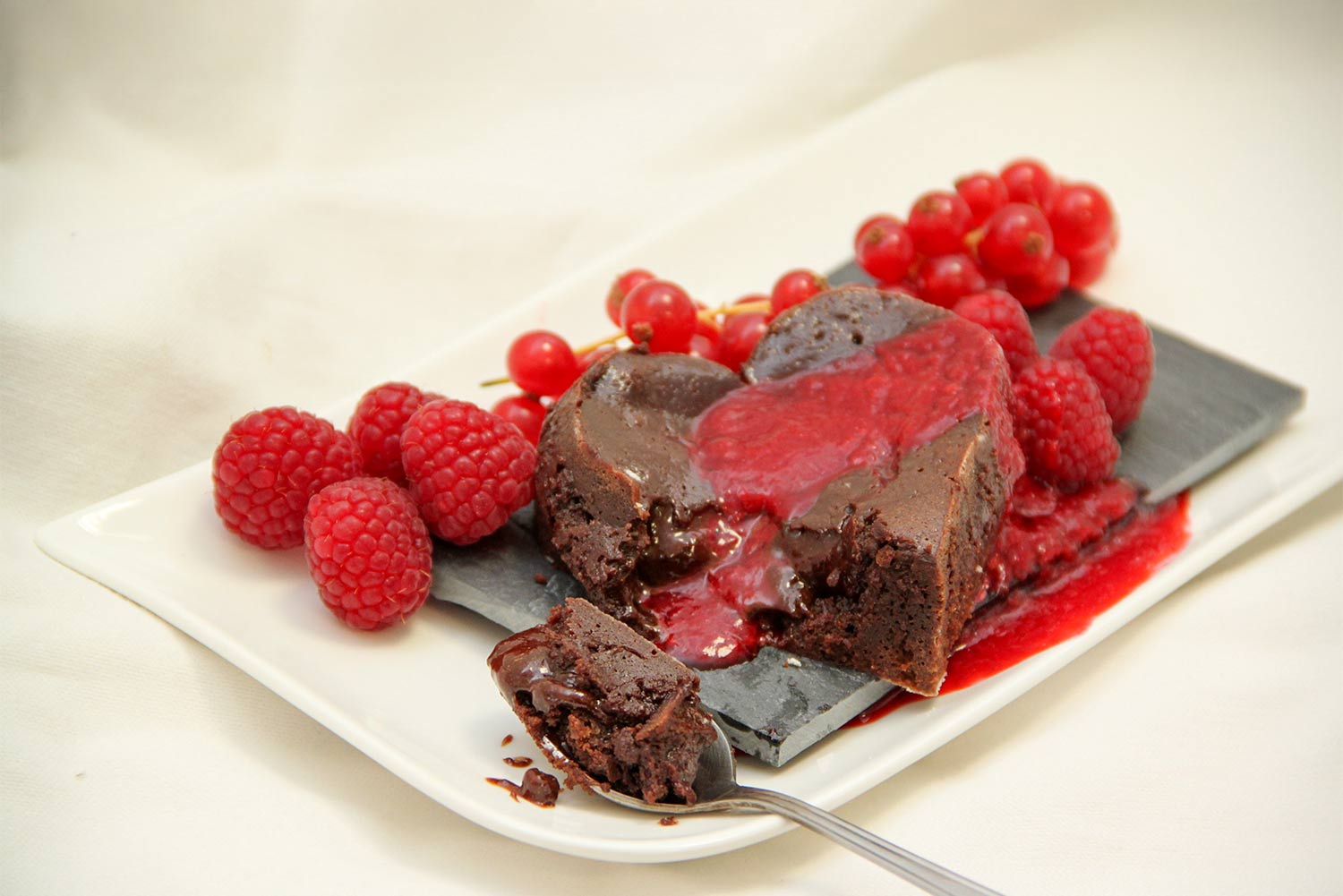 Recette de cœurs fondants au chocolat noir et aux framboises