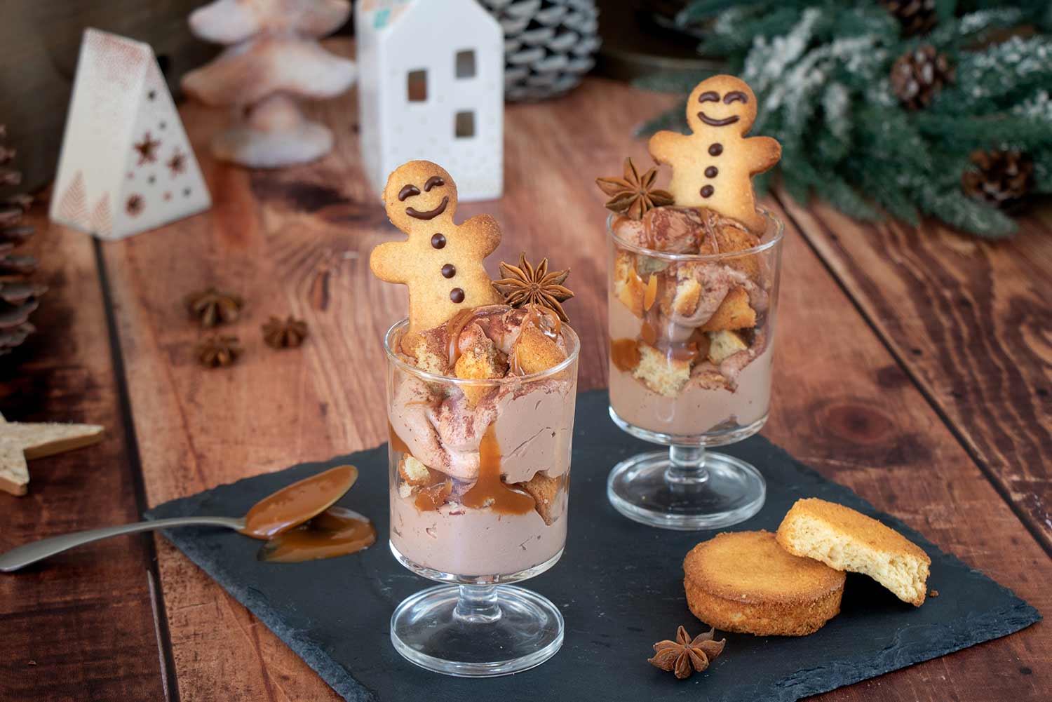 Verrines aux palets bretons, caramel et à la ganache au chocolat