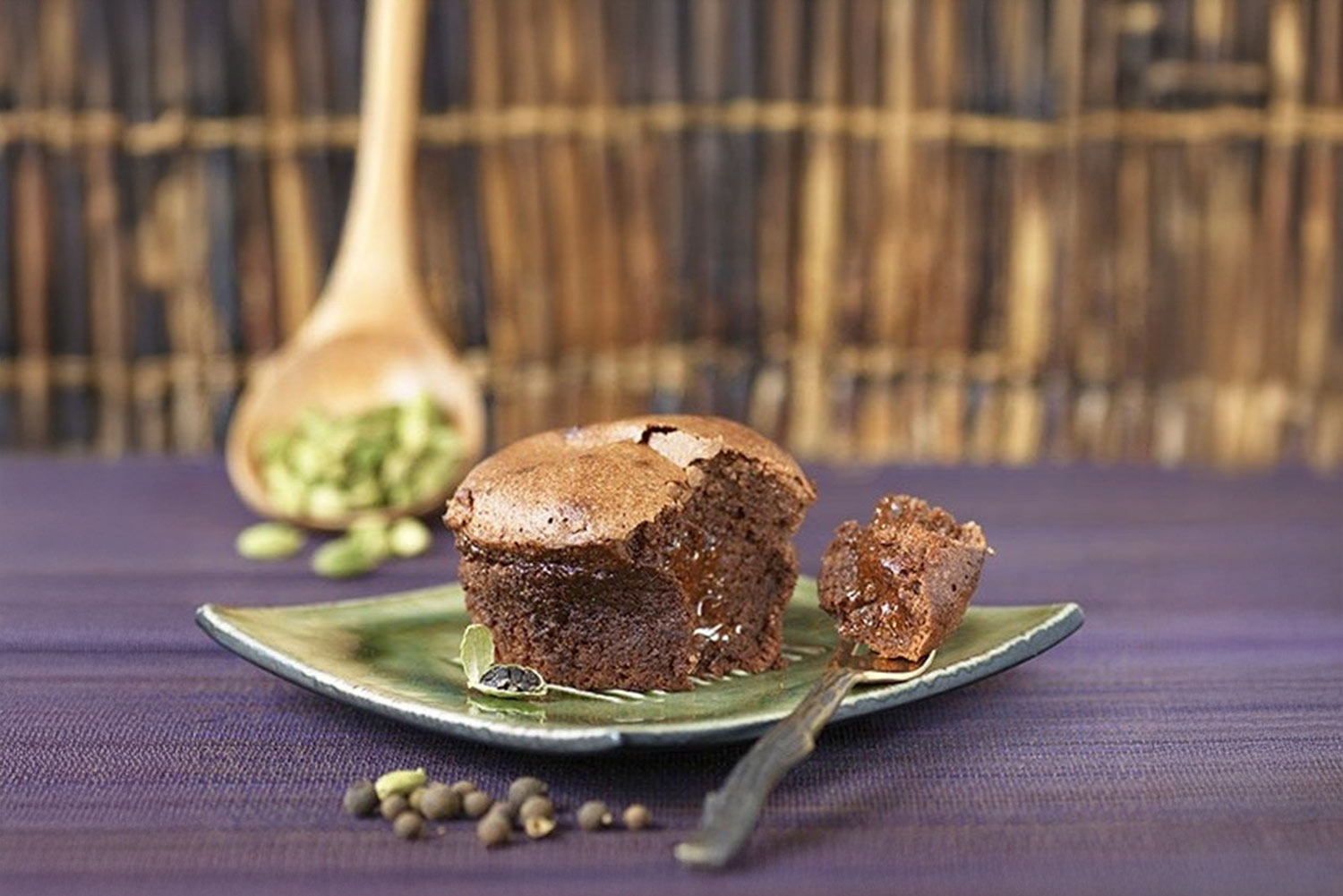 Recette de mi-cuit au chocolat, à la cardamome et au poivre