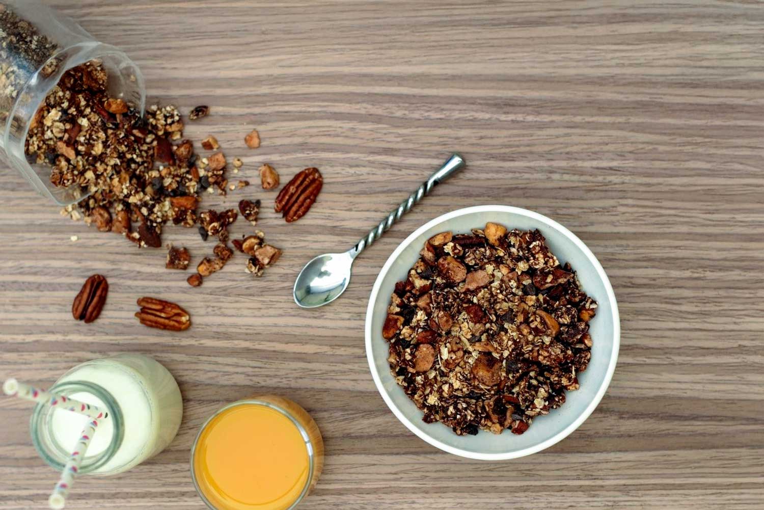 Recette de muesli au chocolat, noisettes et noix de pecan
