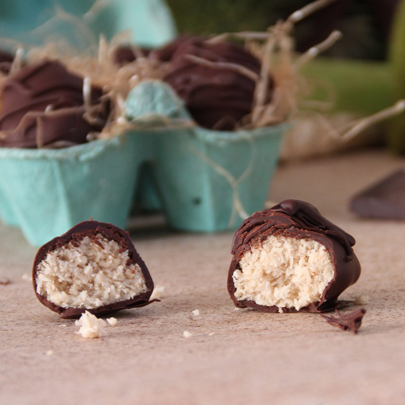 Recette d'œufs de pâques fourrés à la noix ce coco et au chocolat