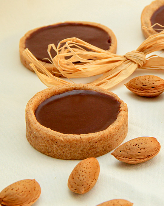 Recette de tartelettes au chocolat au lait et au lait d'amandes