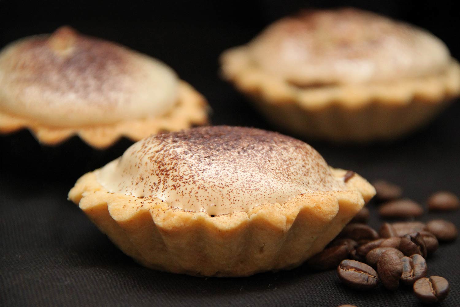 Recette de tartelettes au chocolat et meringue au café